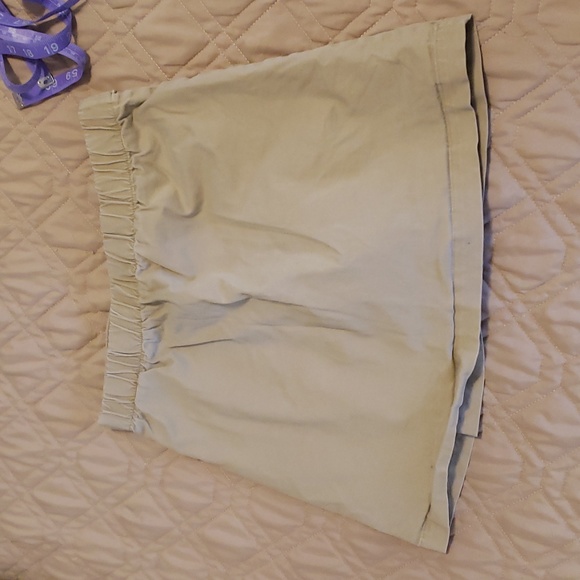 Skort - Picture 2 of 3